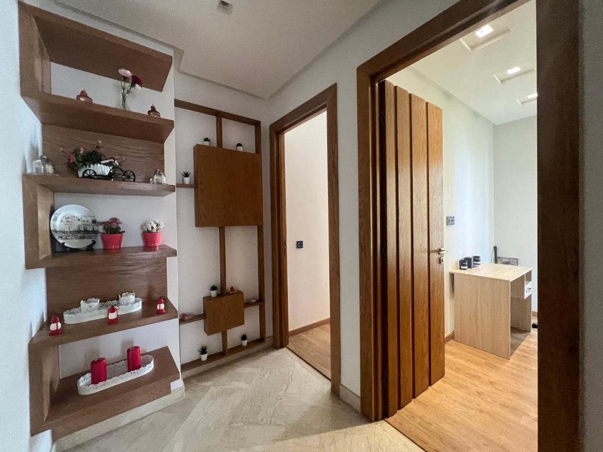 Luxury Apart 2 Ch -Casa Finance City Casablanca Eksteriør billede