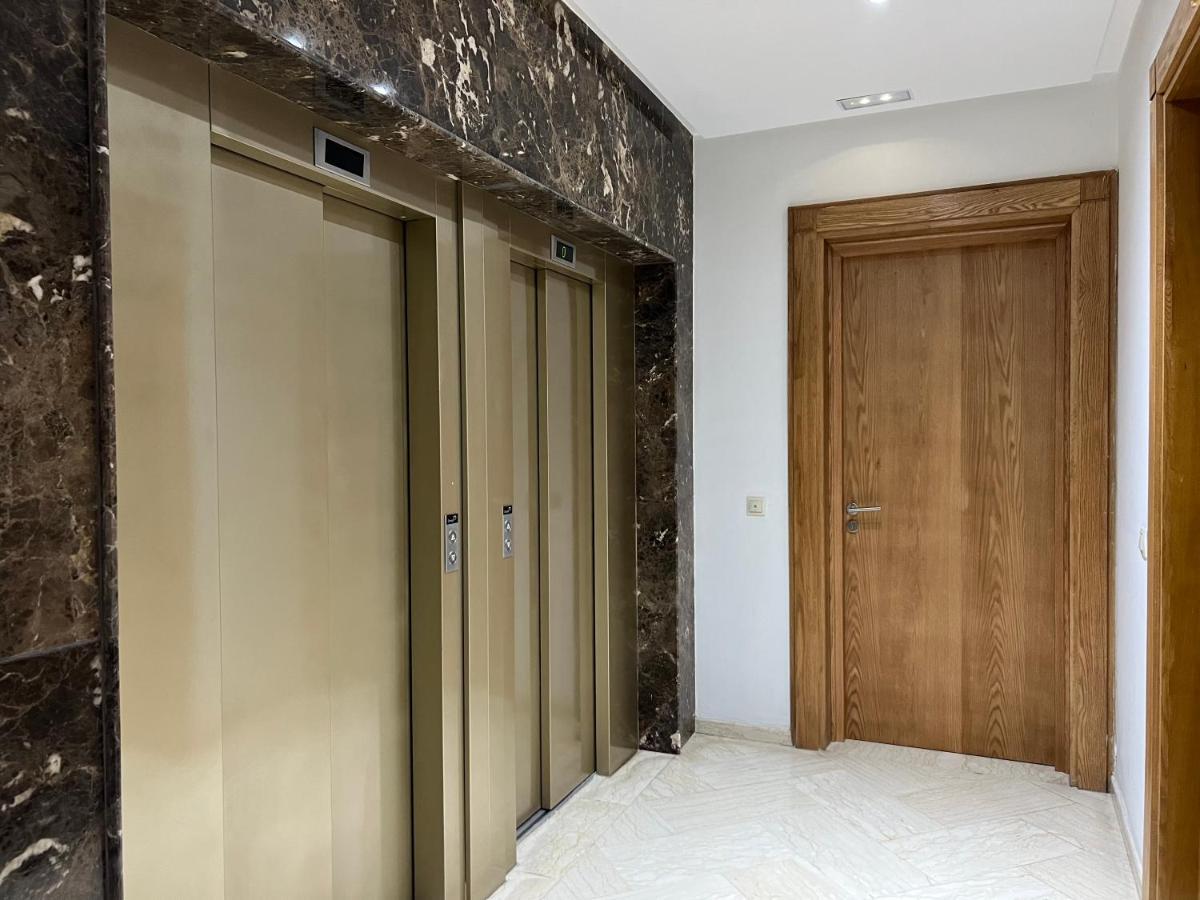 Luxury Apart 2 Ch -Casa Finance City Casablanca Eksteriør billede