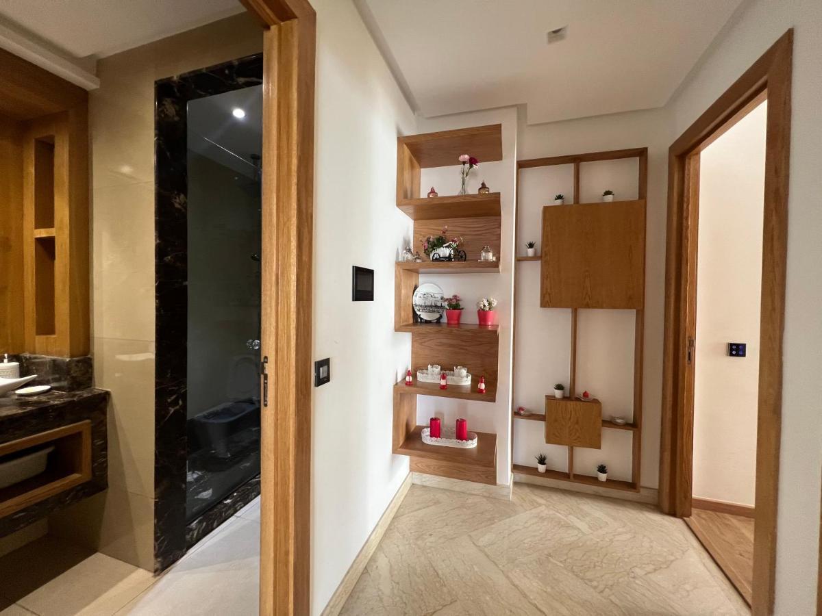Luxury Apart 2 Ch -Casa Finance City Casablanca Eksteriør billede