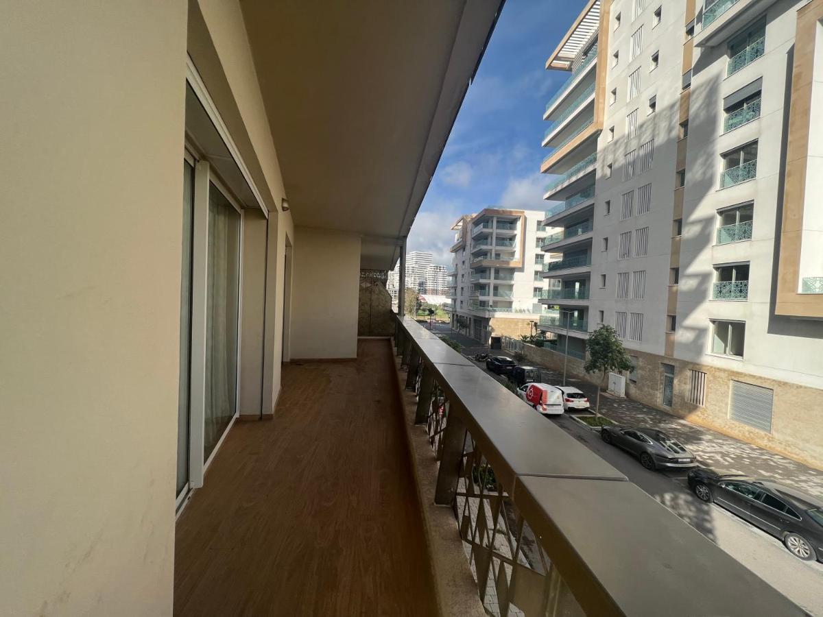Luxury Apart 2 Ch -Casa Finance City Casablanca Eksteriør billede